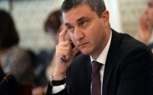 Bulgaria&#039;s FinMIn Foresees No Serious Impact of Brexit